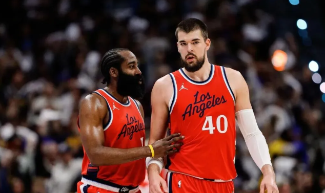 盘点2025-2026赛季NBA十大中锋，文班亚马第二，约